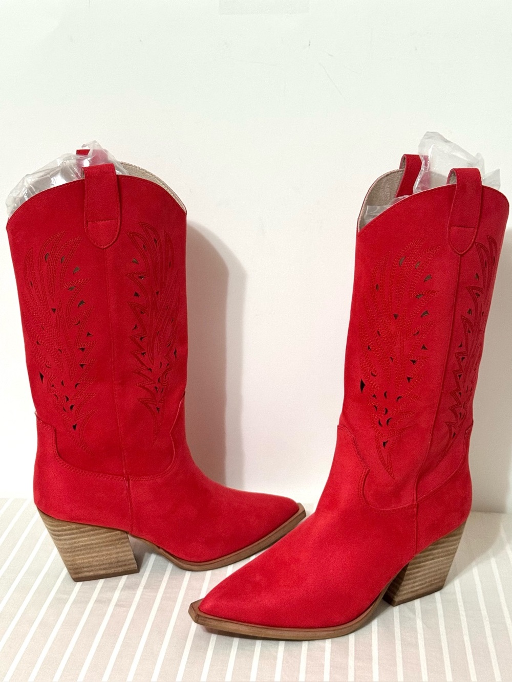 VICI Arnell Western Cowgirl Boots Suede Laser Cut Red Women’s Size 8.5 - Picture 16 of 16